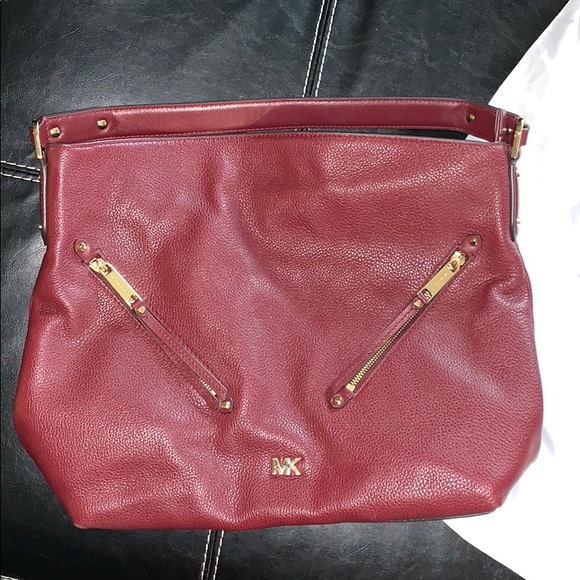 💋Michael Kors Maroon Purse - Picture 3 of 7